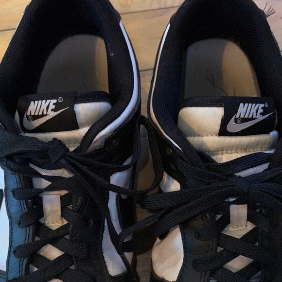 Nike Classic Black and White Blazers Athletic Shoes - Picture 6 of 7